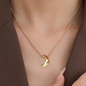 18k Gold Filled Crescent Moon Necklace